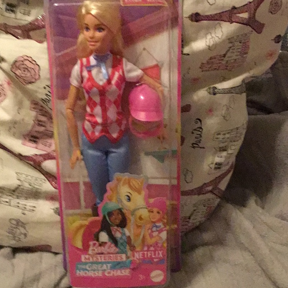 BRAND NEW Barbie Mysteries "The Great Horse Chase"